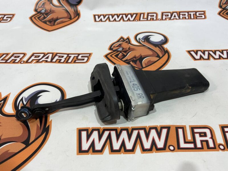 LR045541 Rear door limiter Range Rover Sport L494 (2014-2022) Used - Image 12