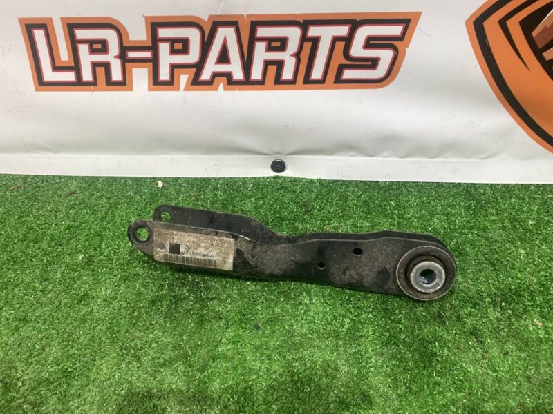 LR048090 Arm rear lower front Range Rover Sport L494 (2014-2022) Used cost 20 € in stock 4 pcs.