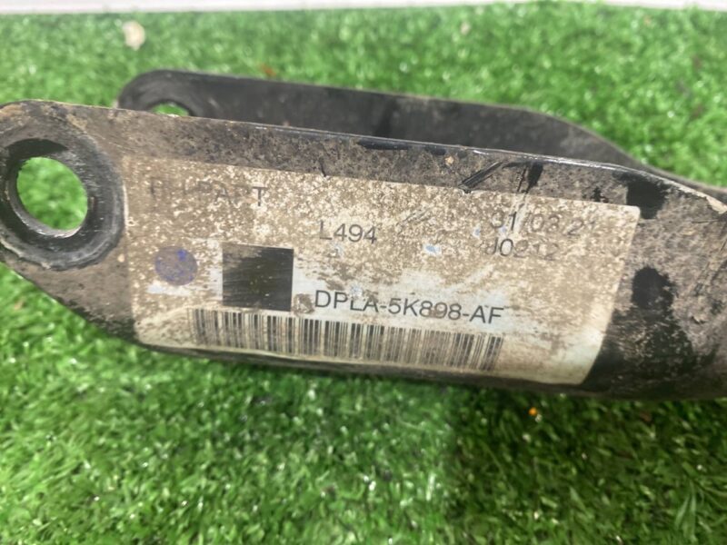 LR048090 Arm rear lower front Range Rover Sport L494 (2014-2022) Used cost 20 € in stock 4 pcs.