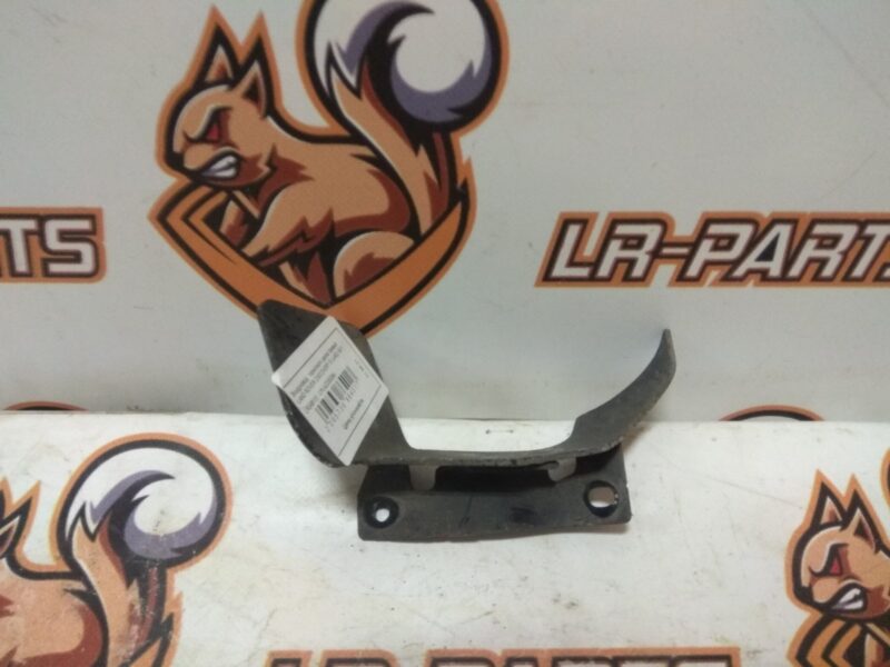 LR048131 Brake disc air duct right LAND ROVER DISCOVERY 5 (L462) Used cost 14 € in stock 1 pcs.