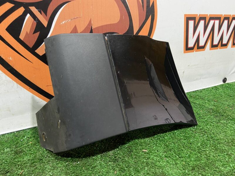 LR048271 Front right fender lining Range Rover L405 (2013-2021) Used cost 20 € in stock 3 pcs.