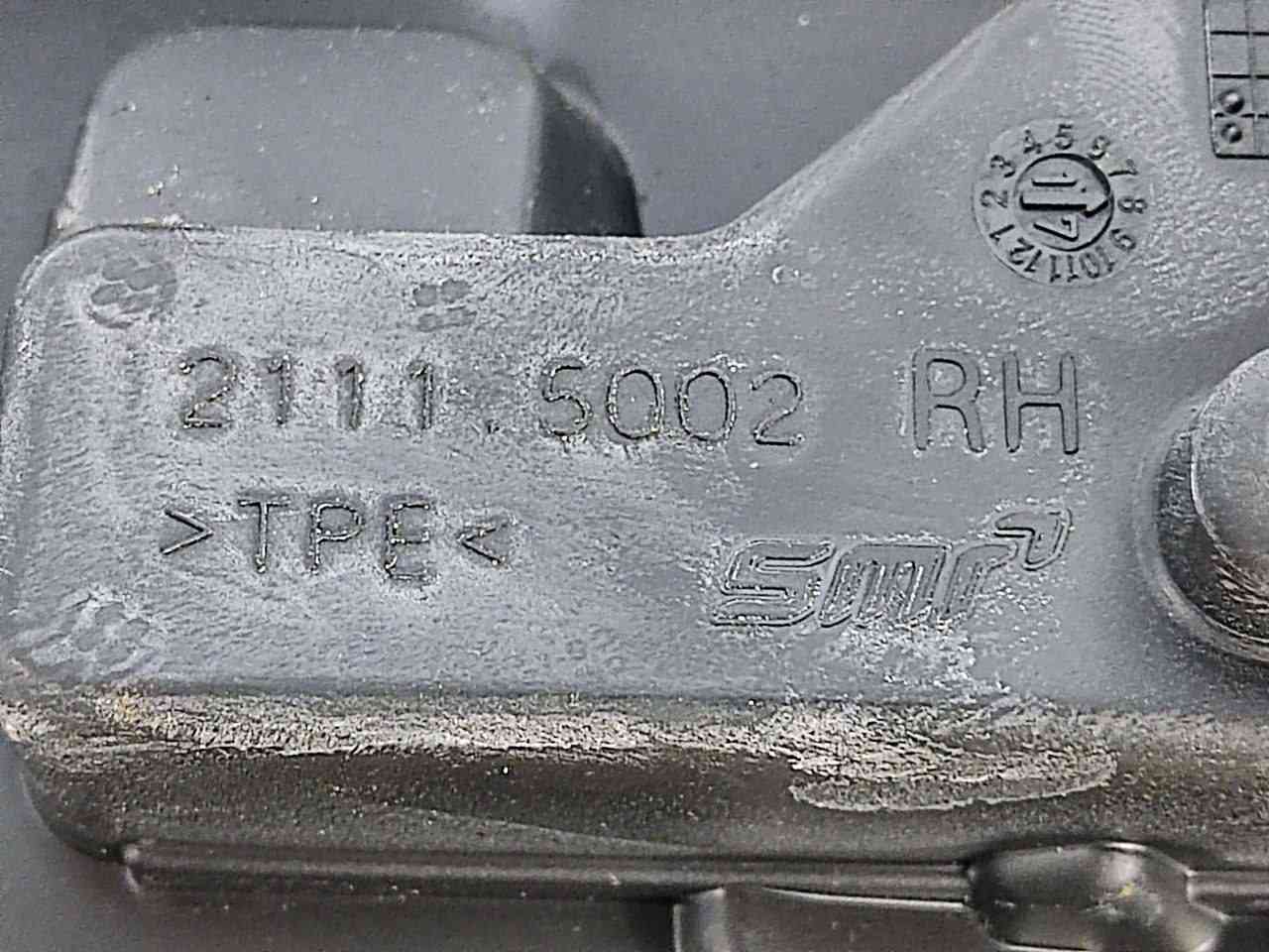 LR048353 Right mirror cover Land Rover Discovery Sport L550 (2015-) Used cost 42 € in stock 1 pcs.