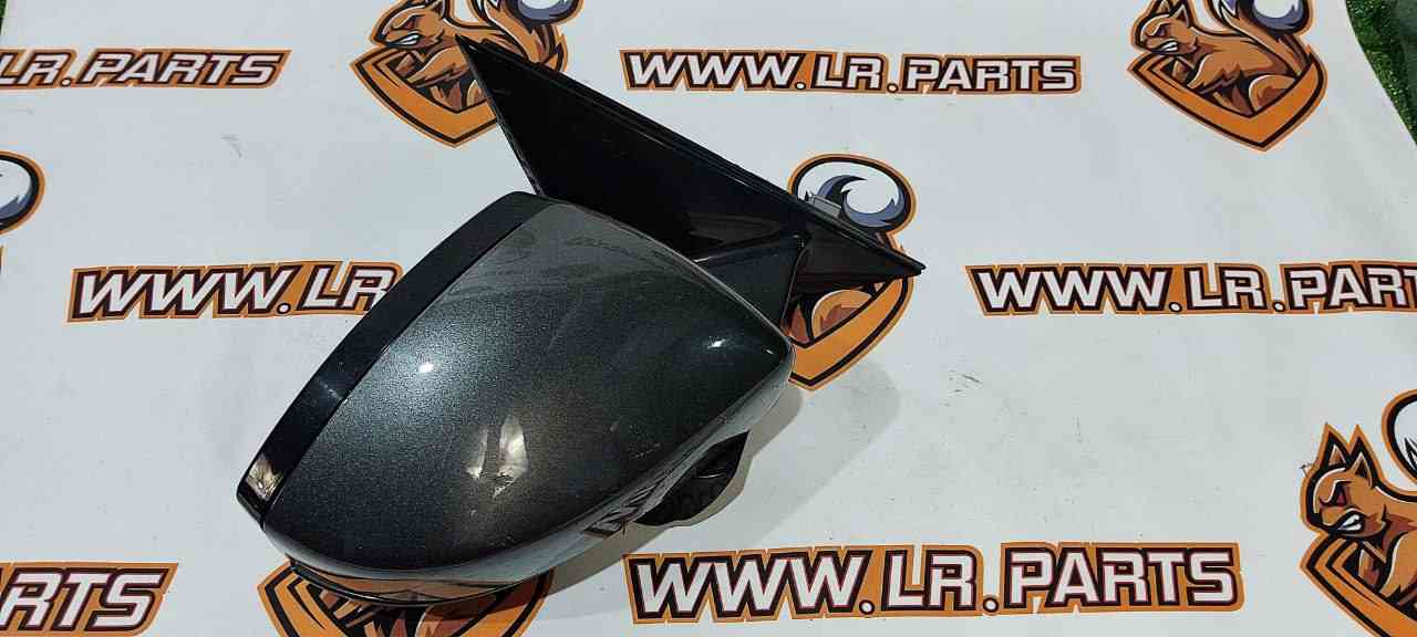 LR048353 Right mirror cover Land Rover Discovery Sport L550 (2015-) Used cost 42 € in stock 1 pcs.