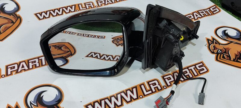 LR048354 Mirror plate left Land Rover Discovery Sport L550 (2015-) Used cost 40 € in stock 3 pcs.