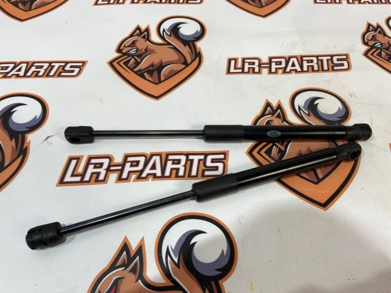 LR049207 Hood shock absorber RANGE ROVER SPORT L494 13- Used cost 10 € in stock 12 pcs.