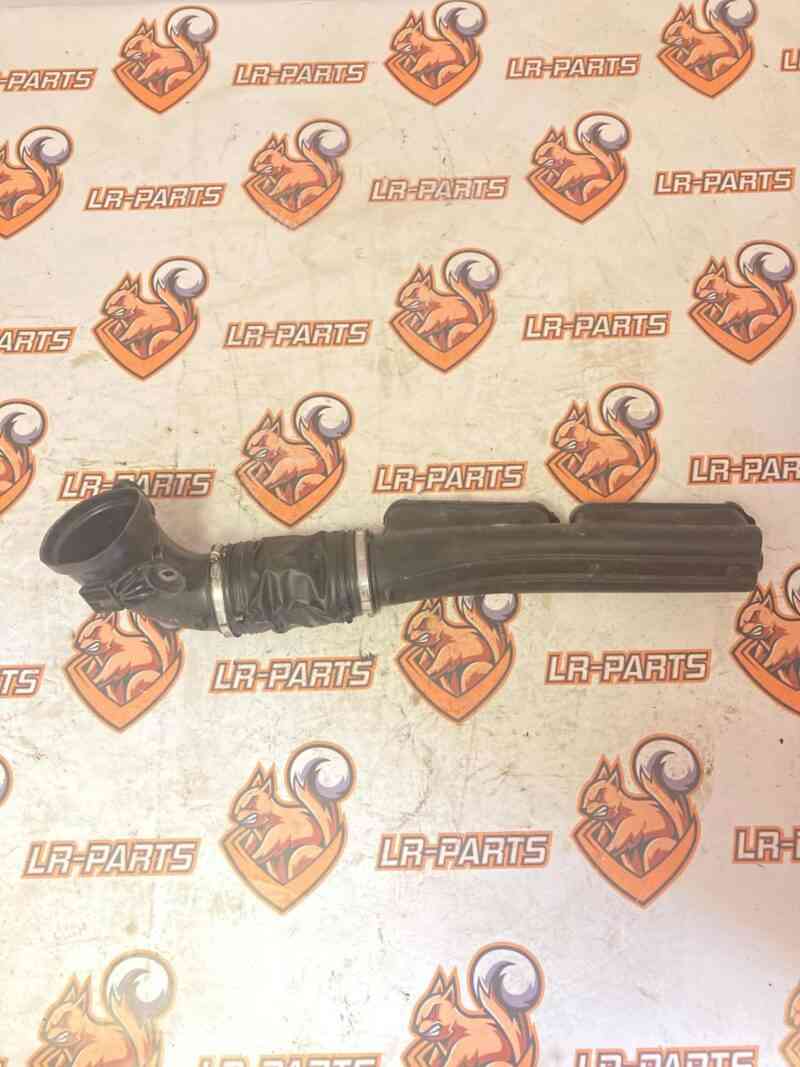 LR049313 Exhaust air channel right Range Rover Sport L494 (2014-2022) used cost 80 € in stock 1 pcs.