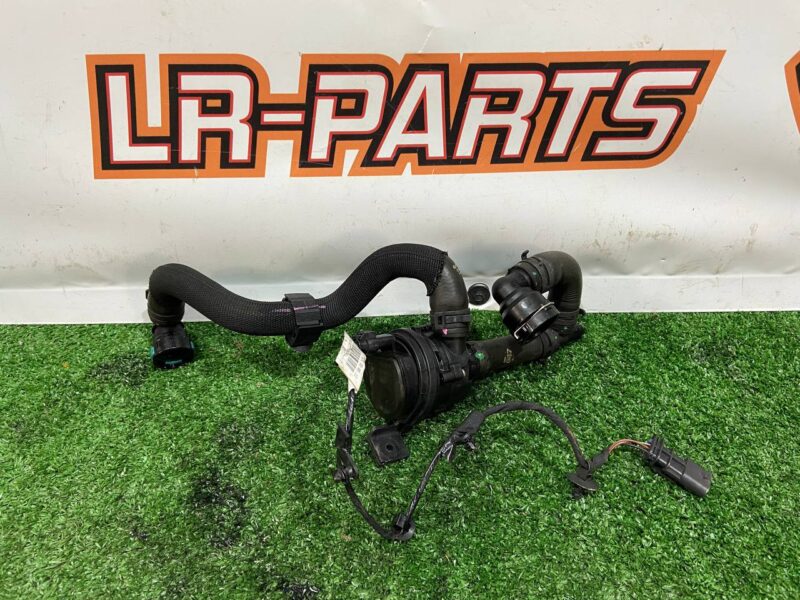 LR049317 Additional cooling system pump 20 TDI Land Rover Discovery Sport L550 2015 Used cost 3497 € in stock 3 pcs