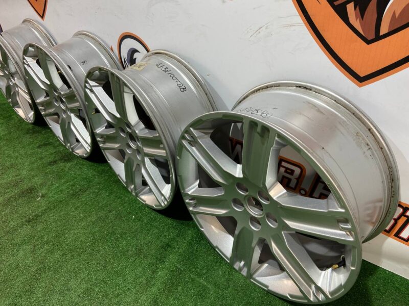 LR050931 Wheels R19 8Jx19CHx45 Range Rover Evoque L538 Used cost 300 € in stock 4 pcs.