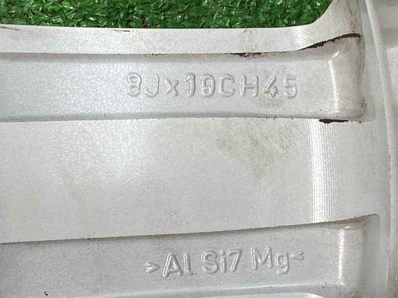 LR050931 Wheels R19 8Jx19CHx45 Range Rover Evoque L538 Used cost 300 € in stock 4 pcs.