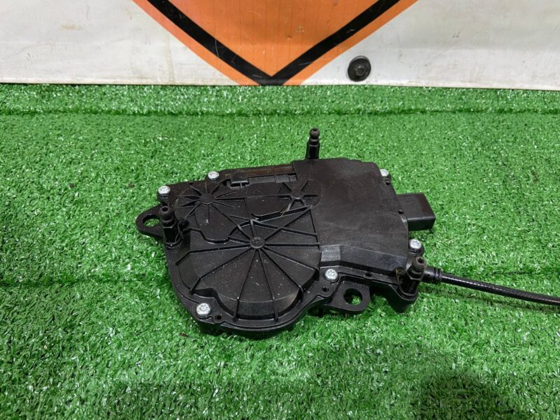 LR051280 Rear lock drive Range Rover Sport L494 (2014-2022) Used cost 65 € in stock 1 pcs.