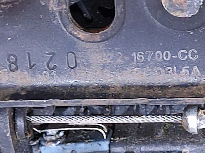 LR051451 Hood cable Land Rover Discovery Sport L550 (2015-) Used cost 15 € in stock 4 pcs.