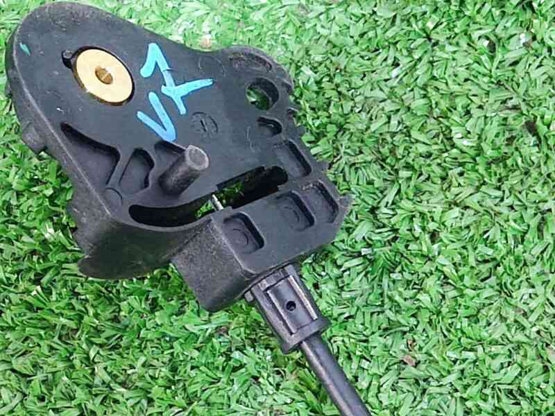 LR051451 Hood cable Land Rover Discovery Sport L550 (2015-) Used cost 15 € in stock 4 pcs.
