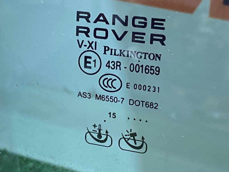 LR052676 Rear right door glass Range Rover L405 (2013-2021) USED cost 100 € in stock 3 pcs.