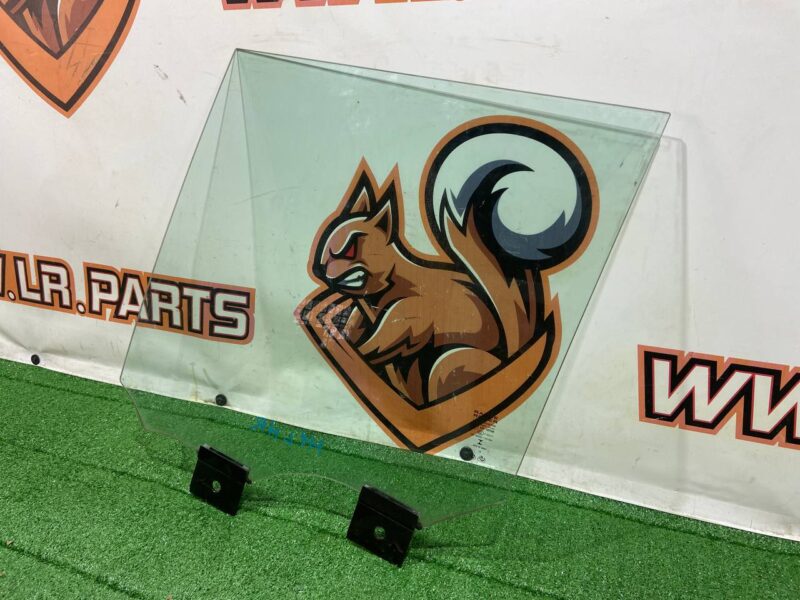 LR052677 Rear left door glass Range Rover L405 (2013-2021) USED cost 100 € in stock 3 pcs.