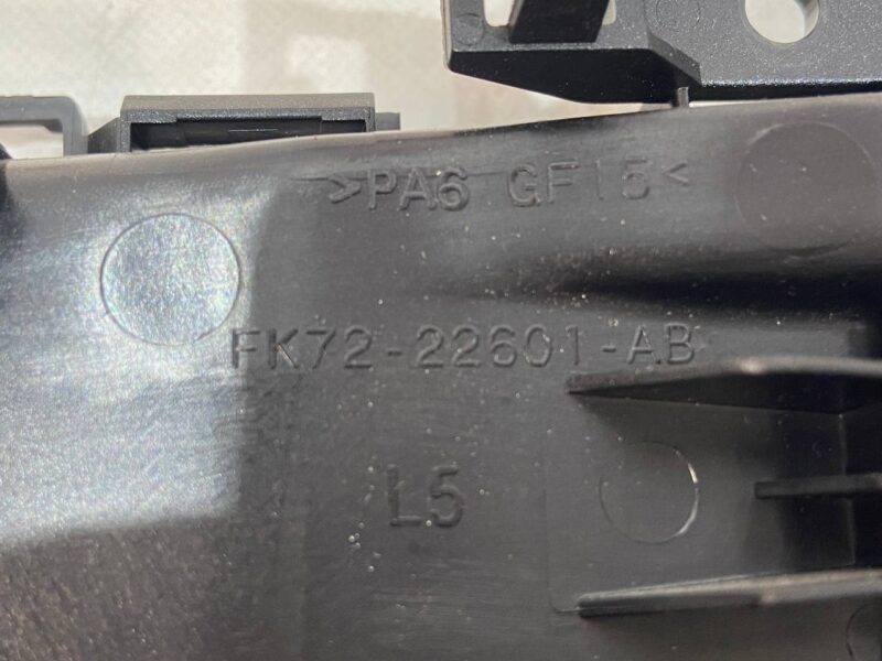 LR059560 Door handle Inner left Land Rover Discovery Sport L550 (2015-) Used cost 20 € in stock 1 pcs.