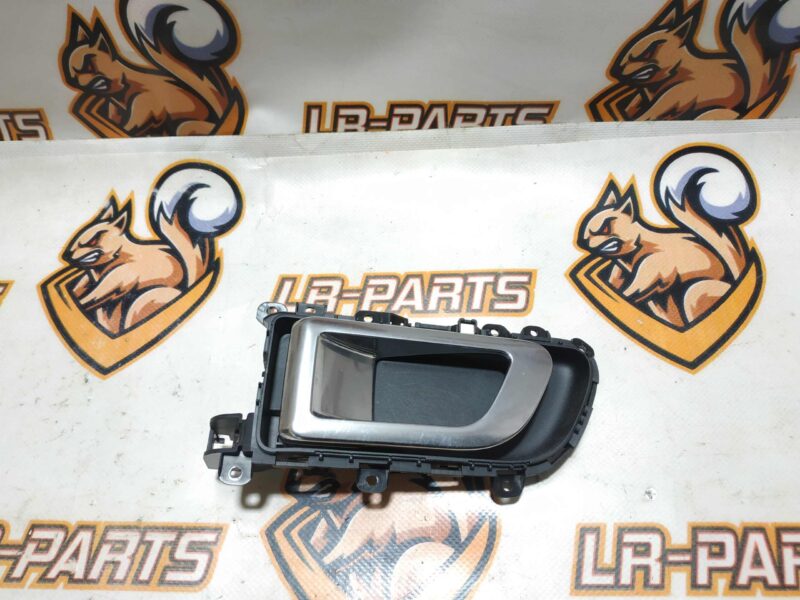 LR059560 Door handle Inner left Land Rover Discovery Sport L550 (2015-) Used cost 20 € in stock 1 pcs.