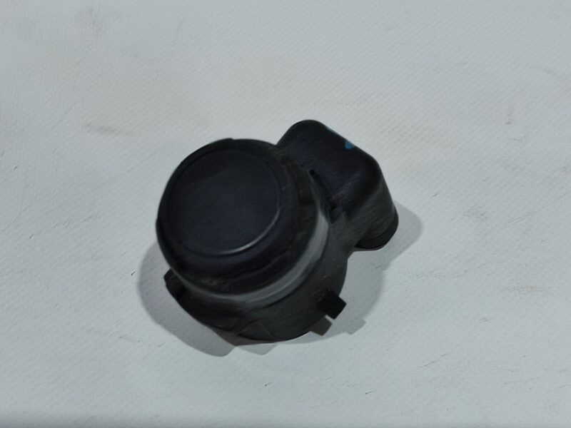 LR059785 Parking sensor 2.0IE in the rear arch extension LAND ROVER DISCOVERY SPORT (L550) 2015- Used cost 30 € in stock 1 pcs.
