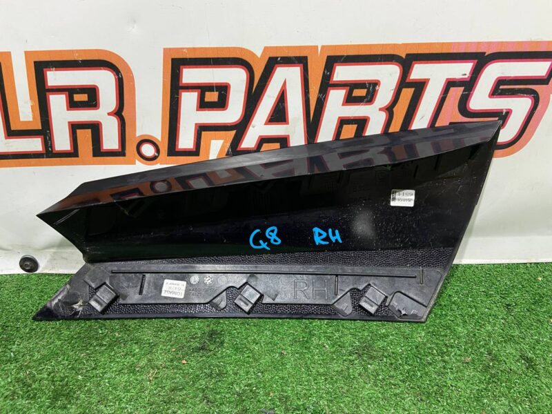 LR061128 Body trim rear right Land Rover Discovery Sport L550 (2015-) Used cost 30 € in stock 6 pcs.