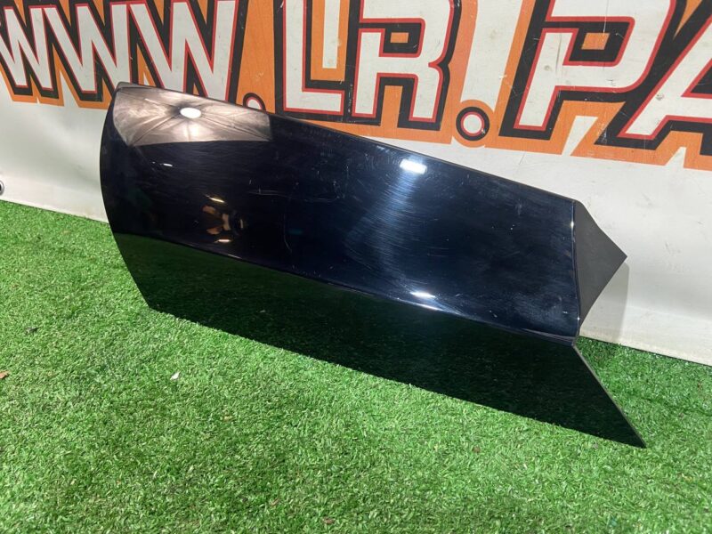 LR061128 Body trim rear right Land Rover Discovery Sport L550 (2015-) Used cost 30 € in stock 6 pcs.