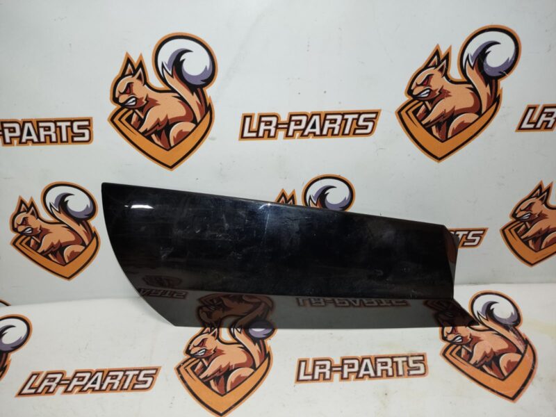 LR061128 Body trim rear right Land Rover Discovery Sport L550 (2015-) Used cost 30 € in stock 6 pcs.