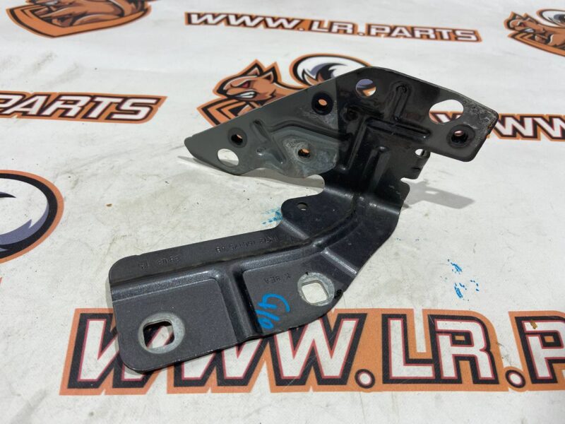 LR061259 Left wing mounting bracket Land Rover Discovery Sport L550 (2015-) Used cost 25 € in stock 4 pcs.