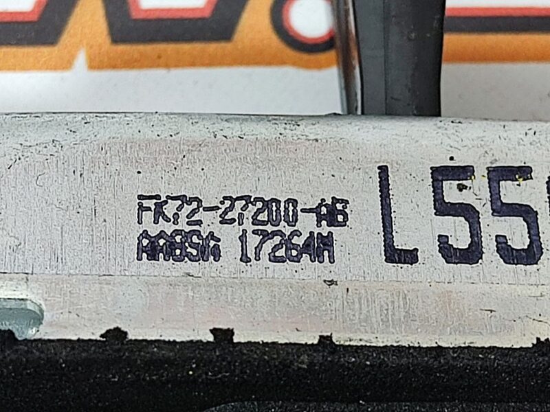 LR061334 Rear Door Limiter Left Right Land Rover Discovery Sport L550 (2015-) Used cost 20 € in stock 2 pcs.
