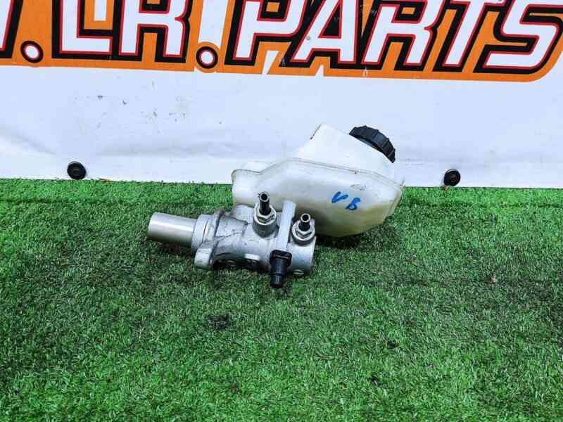 LR061403 Brake master cylinder 2.0 TDI Land Rover Discovery Sport L550 2015- Used cost 50 € in stock 3 pcs.