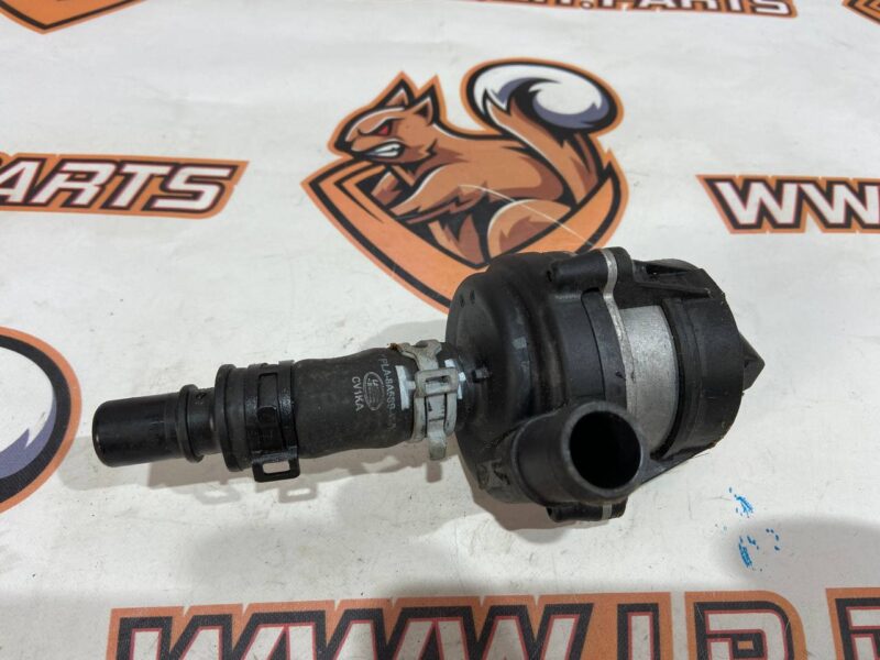 LR061983 Water pump 3.0TD Range Rover L405 (2013-2021) Used - Image 18
