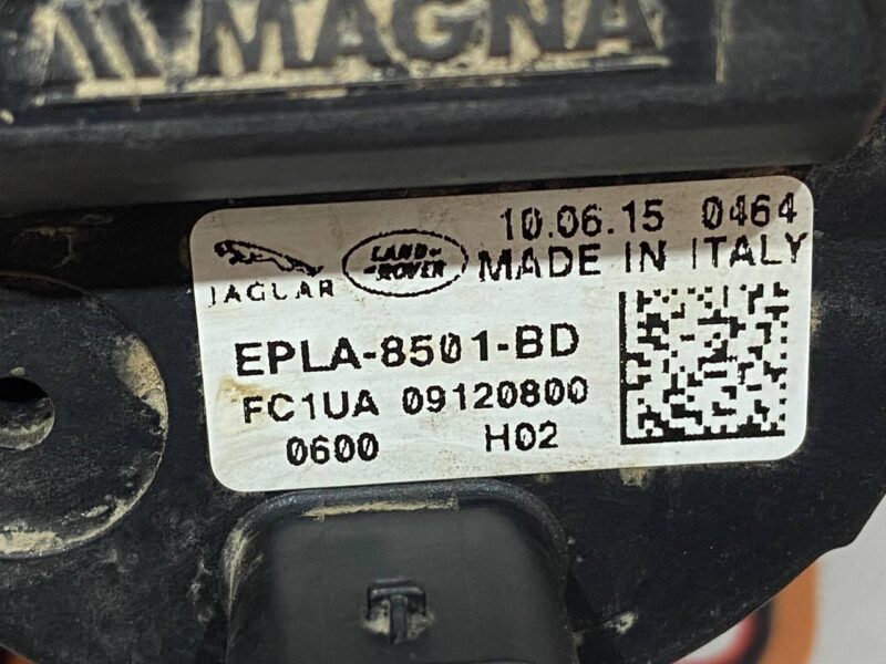 LR061983 Water pump 3.0TD Range Rover L405 (2013-2021) Used cost 70 € in stock 10 pcs.