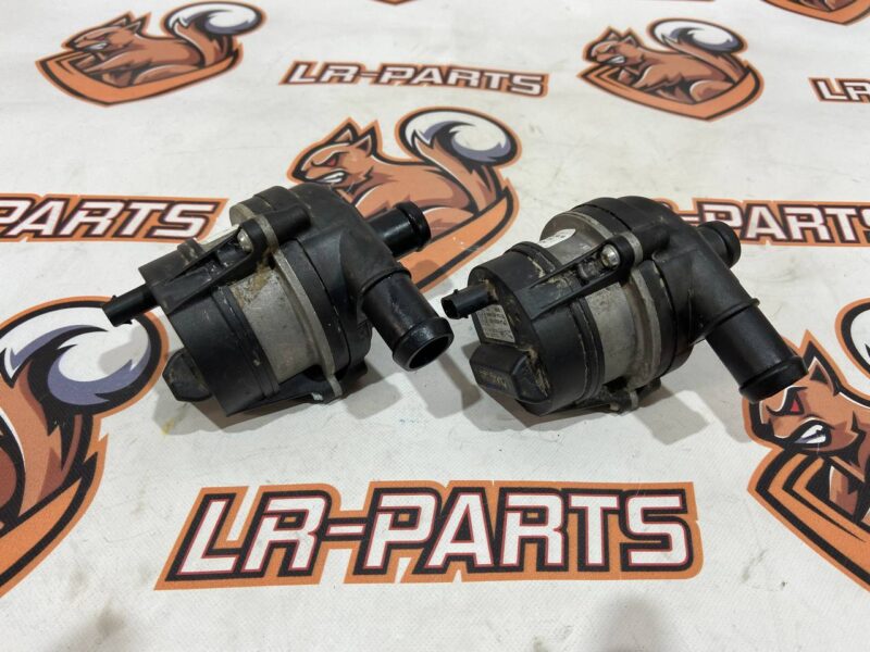 LR061983 Water pump 3.0TD Range Rover L405 (2013-2021) Used cost 70 € in stock 10 pcs.