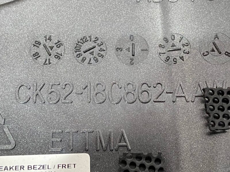 LR062598 Rear right side panel Range Rover L405 (2013-2021) Used cost 100 € in stock 1 pcs.