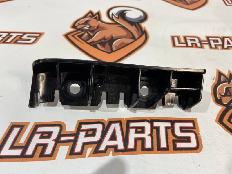 LR066744 RANGE ROVER SPORT L494 13 bumper mounting bracket- Used cost 12 € in stock 8 pcs.