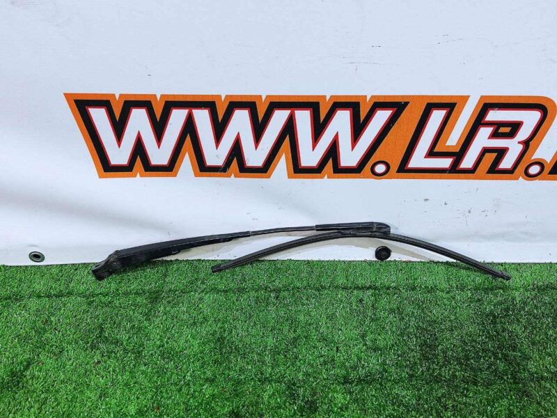 LR066986 Front left wiper RANGE ROVER (L405) 2013- Used cost 30 € in stock 1 pcs.
