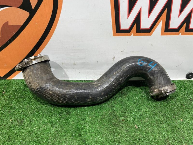 LR067016 Cooling system hose Range Rover Sport L494 (2014-2022) used cost 40 € in stock 3 pcs.