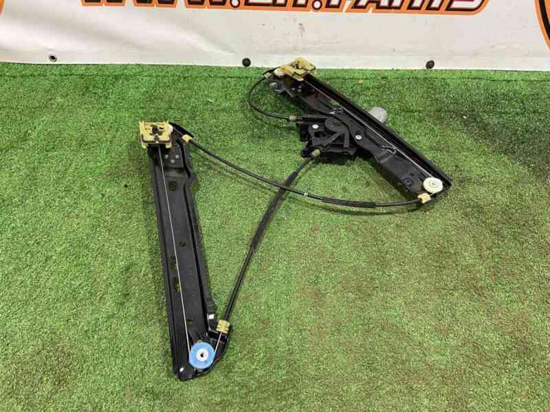LR067999 Window lifter front left door Range Rover Evoque L538 (2012-2018) Used cost 60 € in stock 2 pcs.