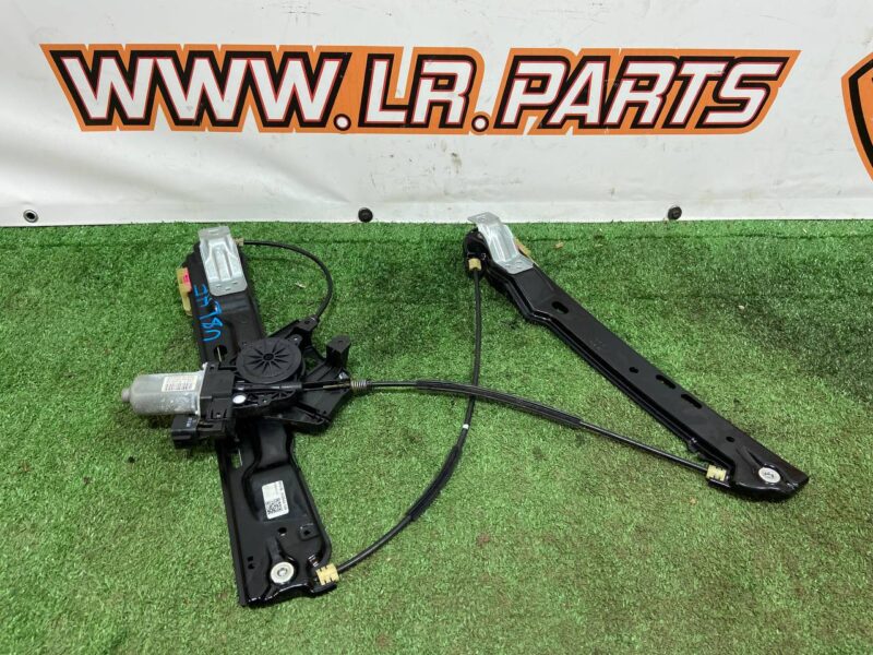 LR067999 Window lifter front left door Range Rover Evoque L538 (2012-2018) Used cost 60 € in stock 2 pcs.