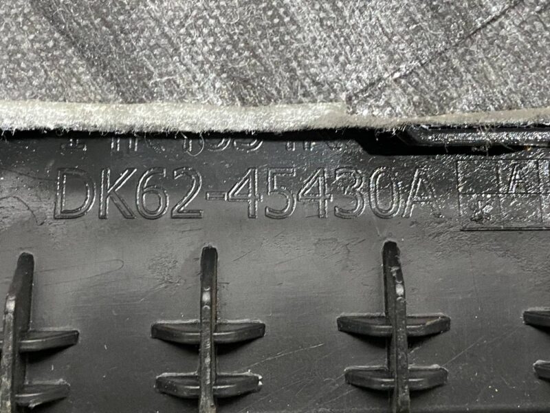 LR068091 Trunk Trim Panel Right Range Rover Sport L494 (2014-2022) Used cost 70 € in stock 1 pcs.