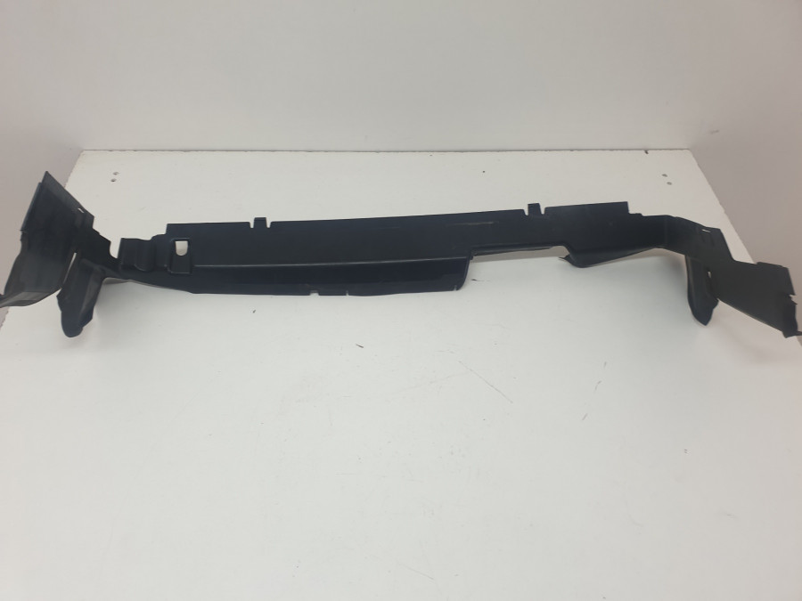 LR069698 Air intake for LAND ROVER DISCOVERY SPORT (L550) 2015- Used cost 50 € in stock 1 pcs.