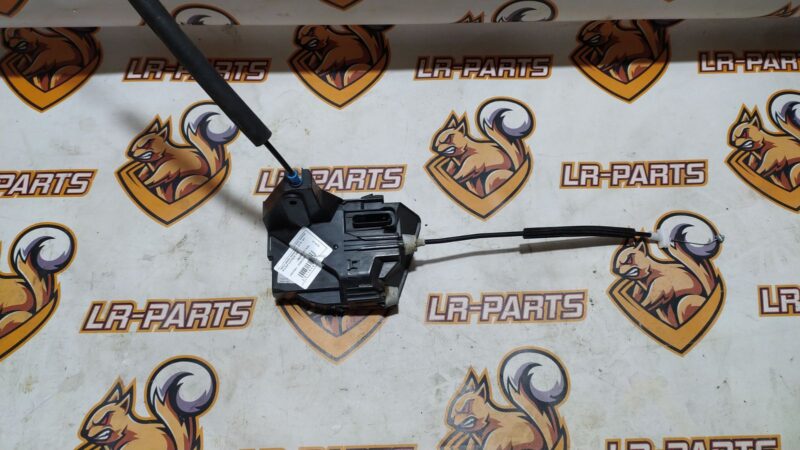 LR070441 Front left door lock RHD Range Rover Evoque New L551 (2019-) Used cost 100 € in stock 20 pcs.