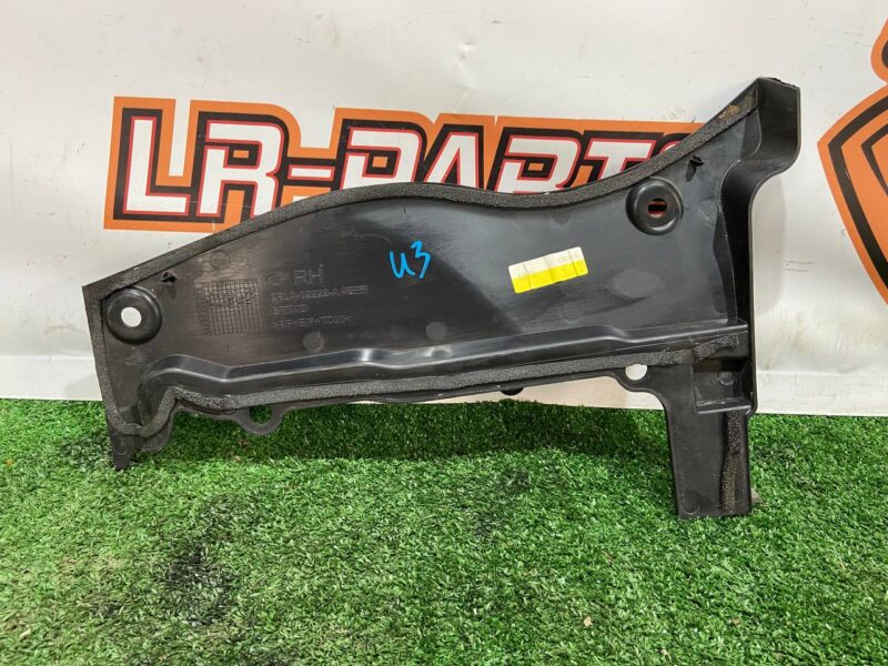 LR070507 Plastic cover under the hood right RANGE ROVER SPORT L494 13- Used cost 22 € in stock 1 pcs.