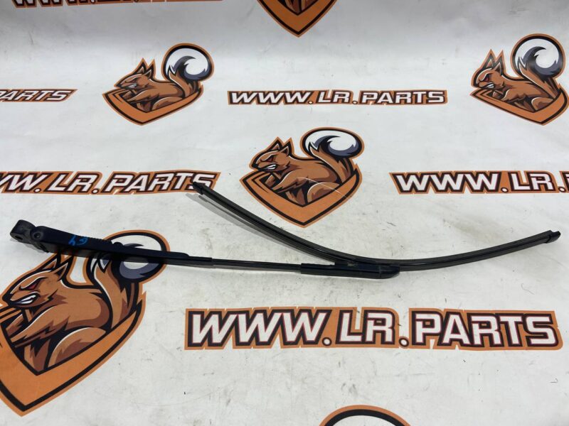 LR070689 Rear wiper arm Range Rover L405 (2013-2021) used cost 20 € in stock 1 pcs.