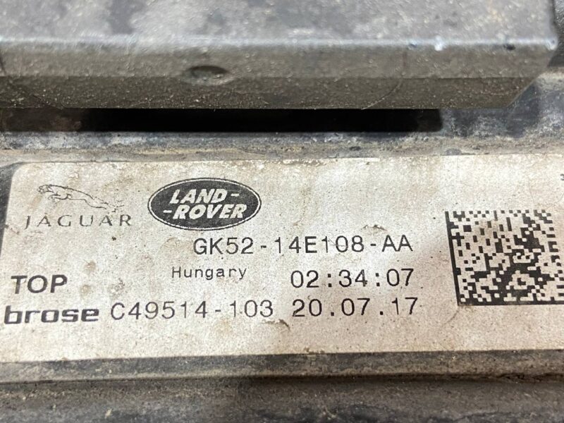 LR070763 Hands-free trunk opening system sensor right Range Rover L405 (2013-2021) Used cost 85 € in stock 6 pcs.