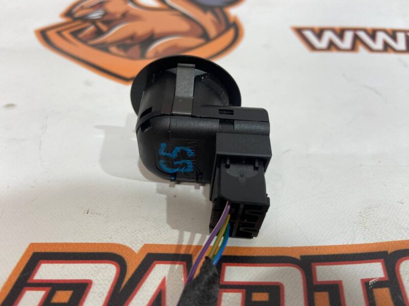 LR071107 Steering column Adjustment switch Range Rover Velar L560 (2018-) Used - Image 23
