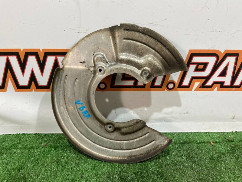 LR071944 Right brake disc shield Range Rover Evoque L538 (2012-2018) Used cost 27,78 € in stock 2 pcs.