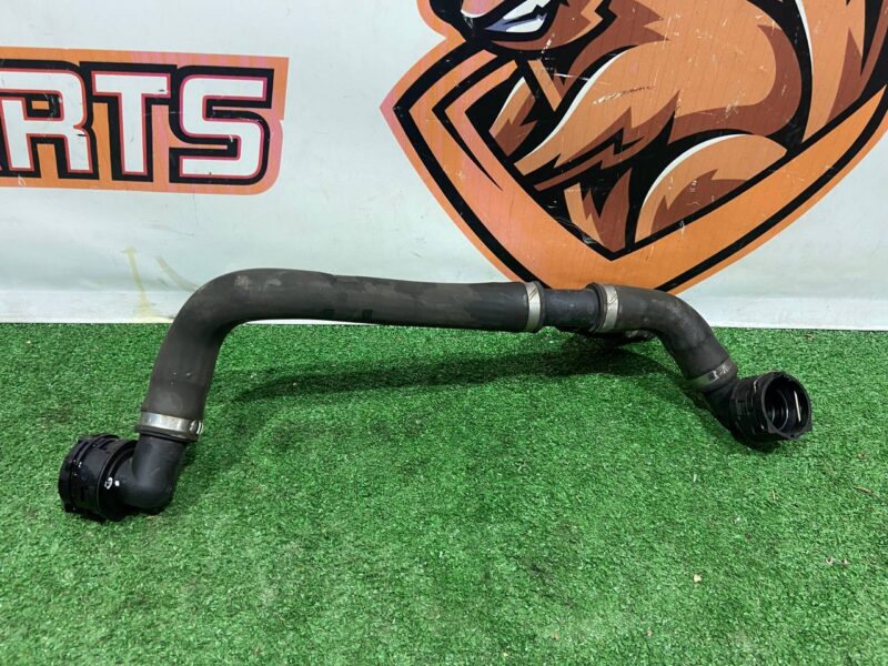 LR072035 Jaguar E-Pace X540 Cooling Hose (2017-) Used cost 40 € in stock 6 pcs.