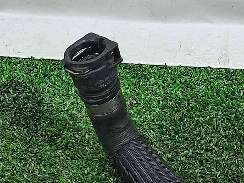 LR072104 Jaguar E-Pace X540 Transmission Fluid Cooling Tube (2017-) Used cost 25 € in stock 4 pcs.