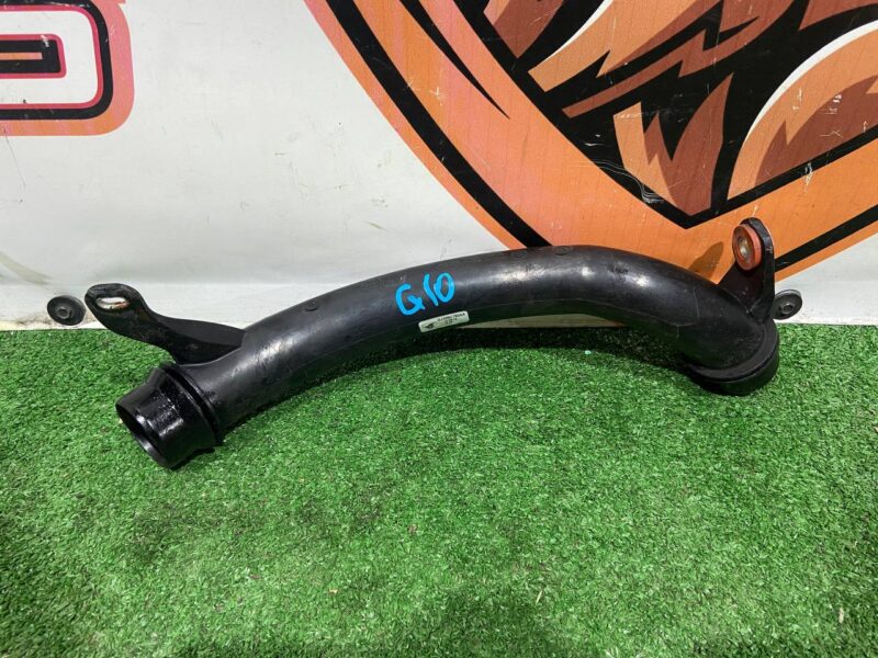 LR072140 Intercooler Hose Land Rover Discovery Sport L550 (2015-) Used cost 25 € in stock 7 pcs.