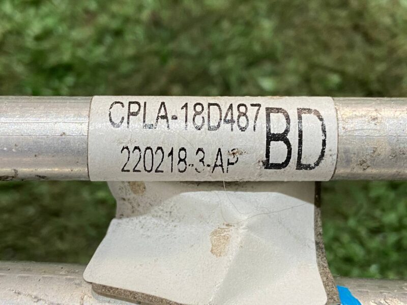 LR072189 Air conditioner pipe Land Rover Discovery 5 L462 (2017-) Used cost 110 € in stock 3 pcs.