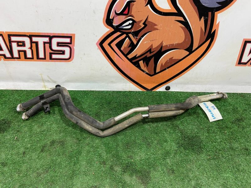 LR072189 Air conditioner pipe Land Rover Discovery 5 L462 (2017-) Used cost 110 € in stock 3 pcs.