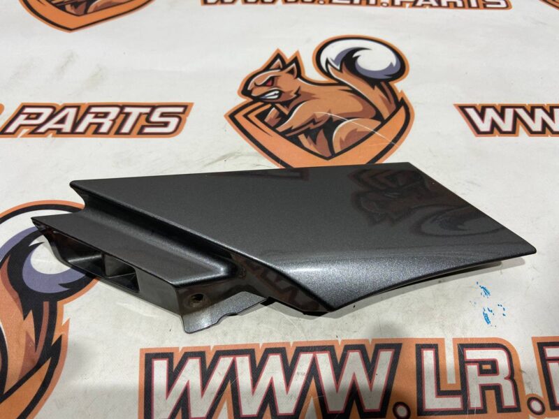 LR072486 Front fender molding right Land Rover Discovery Sport L550 (2015-) Used cost 7,78 € in stock 9 pcs.